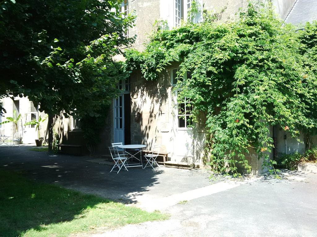 拉博讷埃克尔住宿加早餐旅馆 Les Landes-Genusson 外观 照片